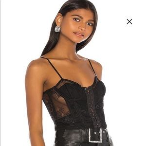 Kevyn bustier